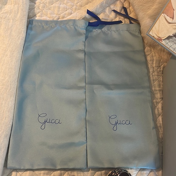 Gucci Liberty of London 38 1/2 infinity black holly print flats NIB size 8 - Picture 4 of 16